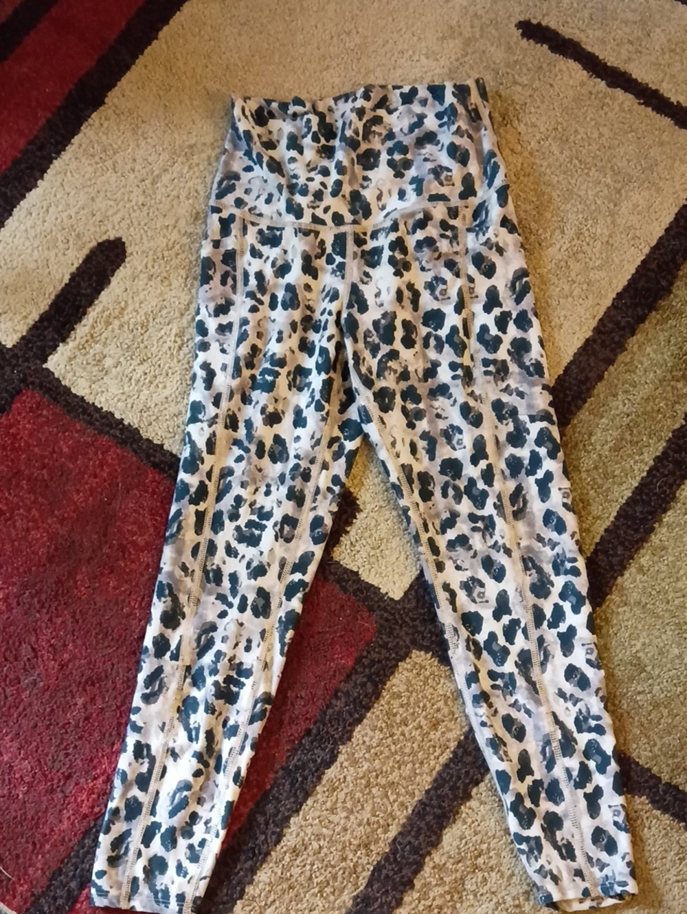 Flexure High-Waist Animal Print Leggings - Black & Cream Size Medium